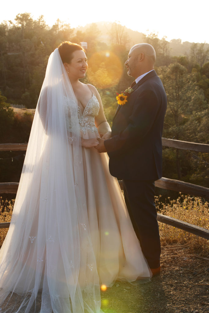 Romantic Bride & Groom